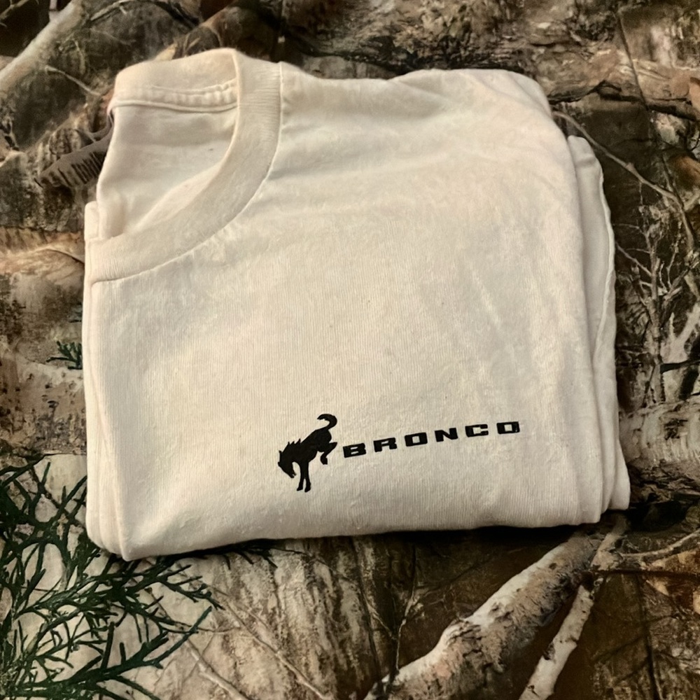 Size medium ford bronco t shirt